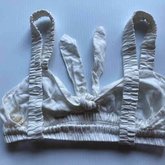 Spell and The Gypsy Rose Garden Crop White Linen Top Large A14 - Picture 3 of 5